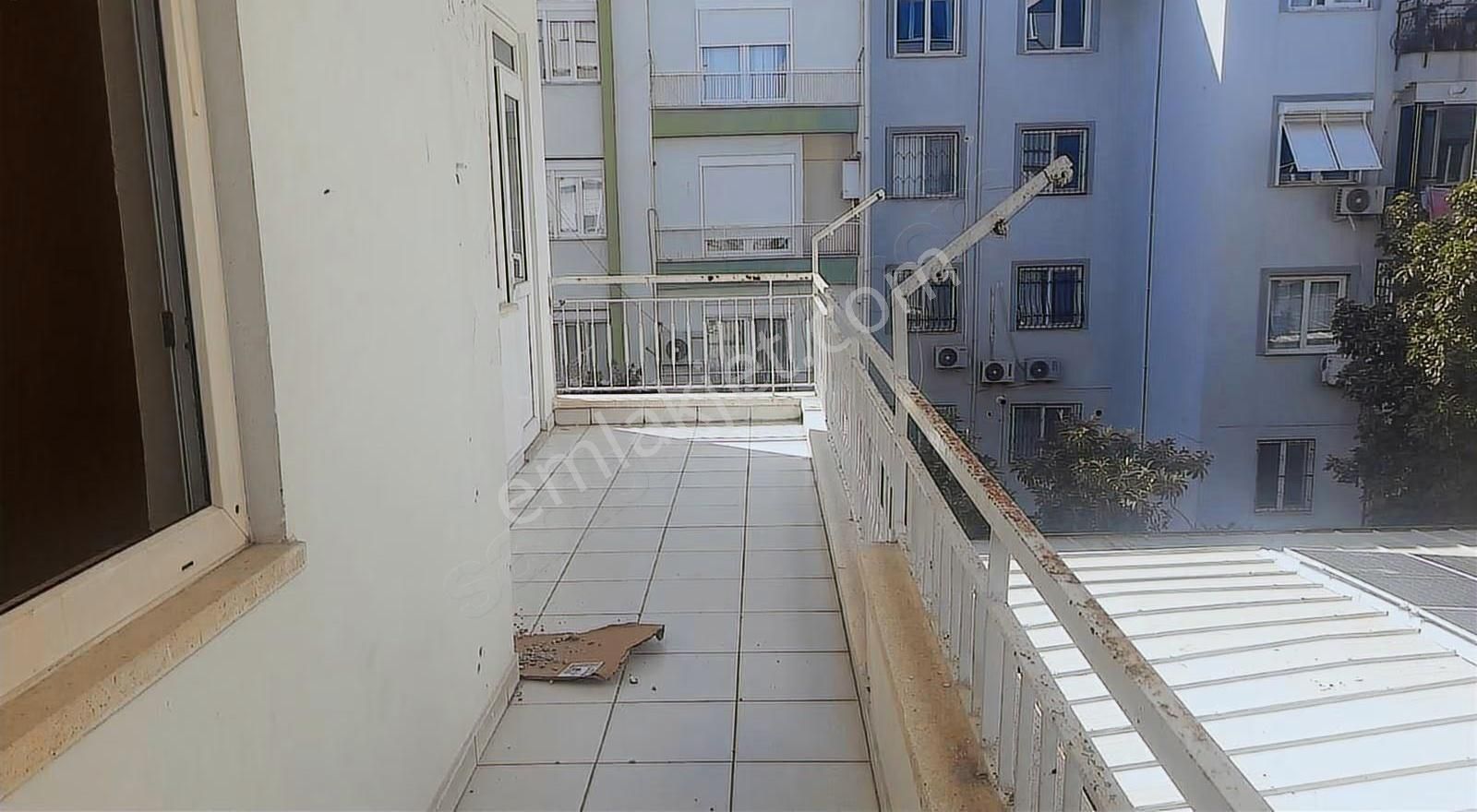 Merkezi Konumda Kiralık 2+1 - Görsel 9