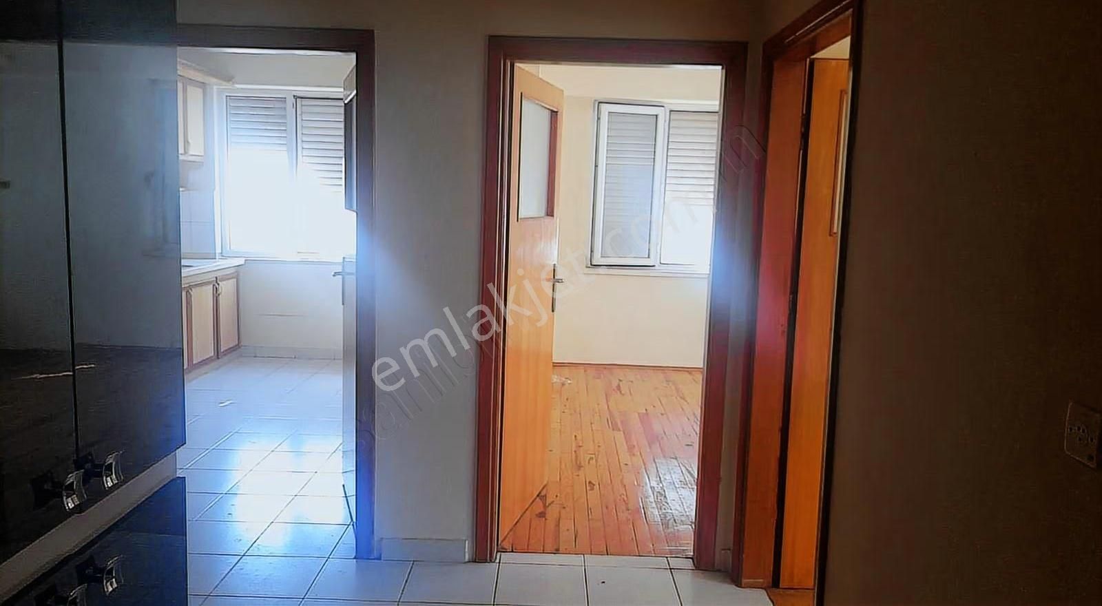 Merkezi Konumda Kiralık 2+1 - Görsel 2