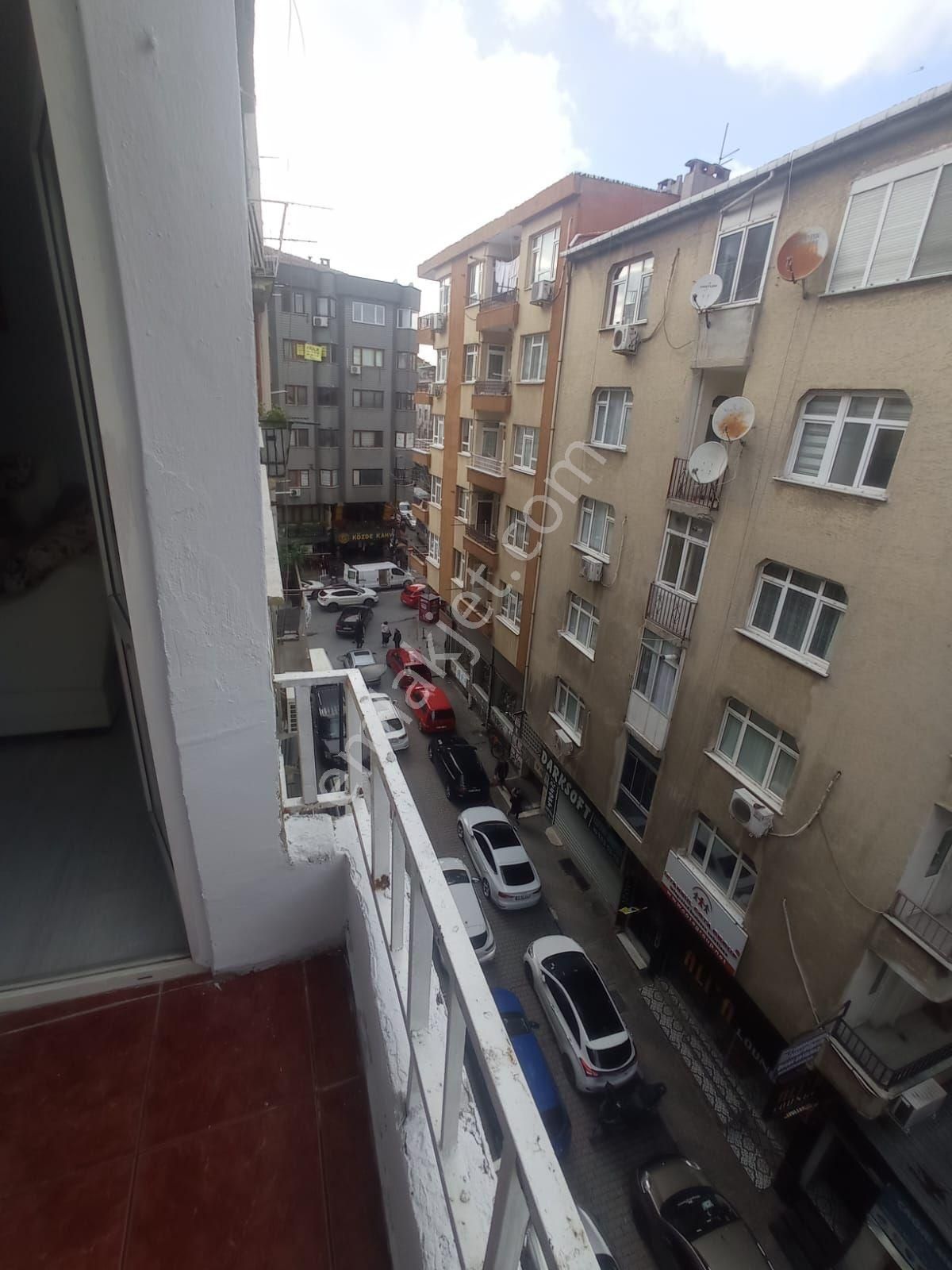 S.evler Meydanda Metrobüse 2dk.3+1 120m2 Kredili Arakat 4.kat Fırsat Daire - Görsel 9