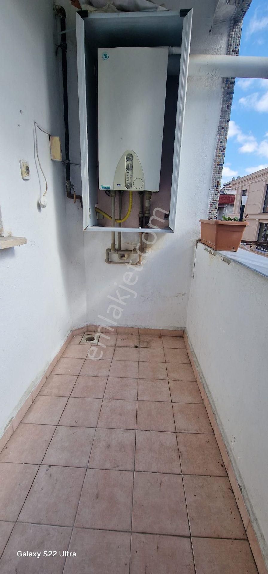 S.evler Meydanda Metrobüse 2dk.3+1 120m2 Kredili Arakat 4.kat Fırsat Daire - Görsel 8