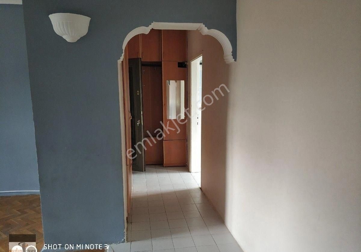 Sultandere Mahallesi'nde Okul Karşısında Kiralık 3+1 Ara Kat Güney Cephe - Görsel 8