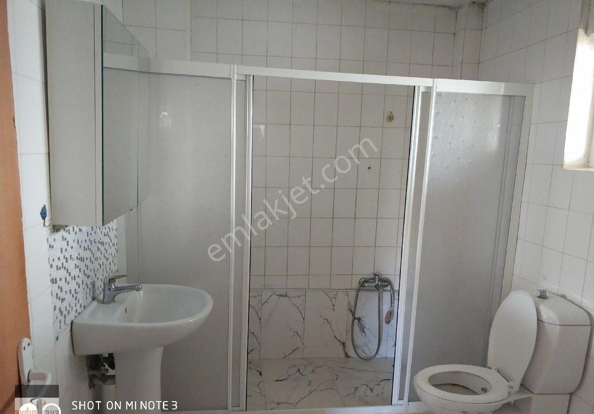 Sultandere Mahallesi'nde Okul Karşısında Kiralık 3+1 Ara Kat Güney Cephe - Görsel 19