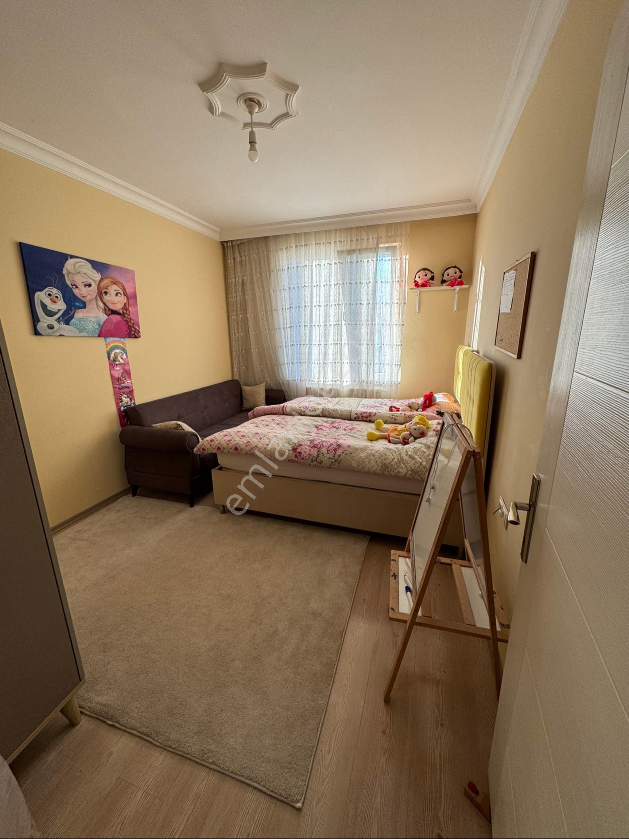 Edremit Kadıköy'de Çift Cephe Asansörlü Doğalgazlı 3+1 Daire - Görsel 16