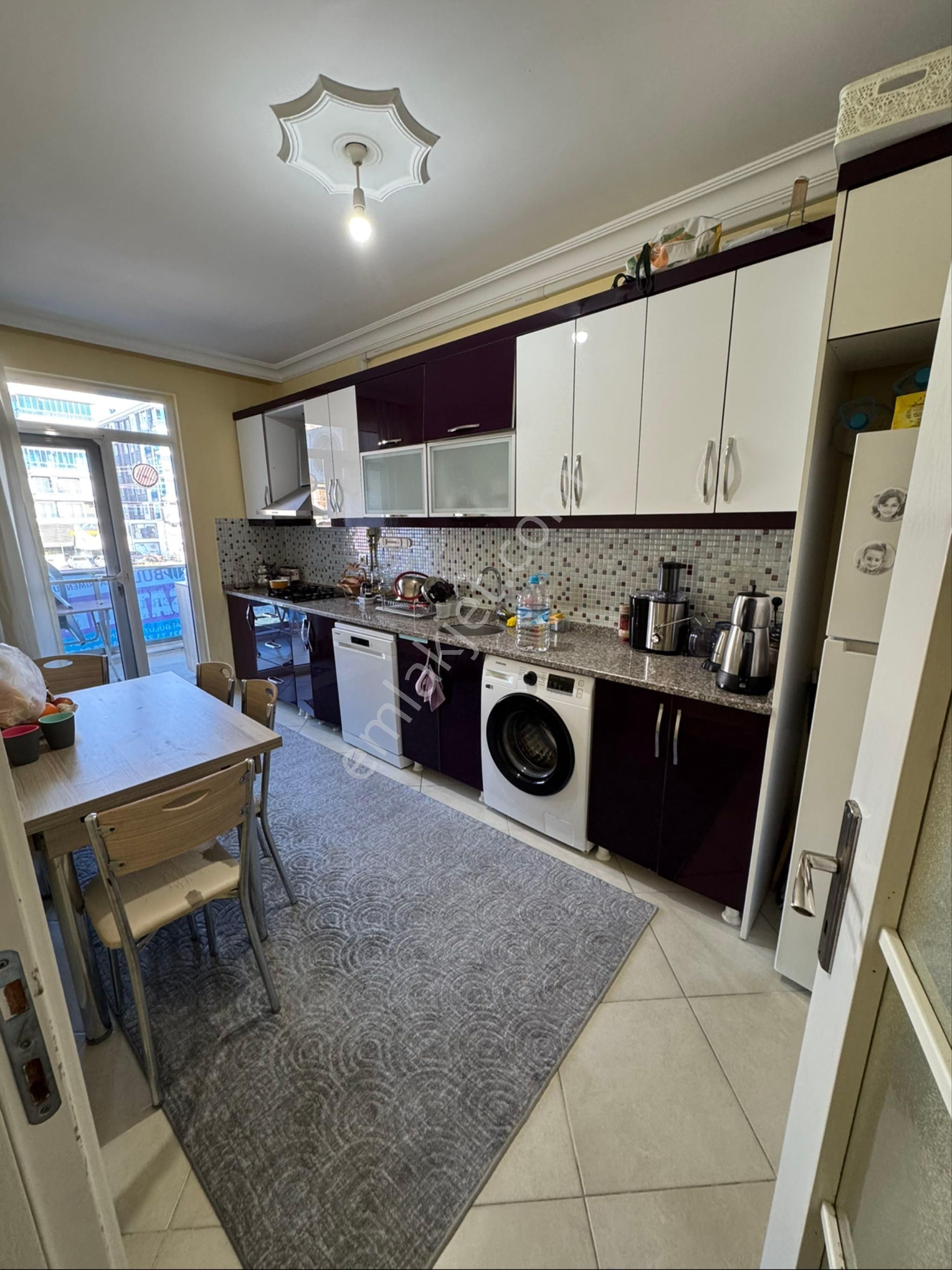 Edremit Kadıköy'de Çift Cephe Asansörlü Doğalgazlı 3+1 Daire - Görsel 10