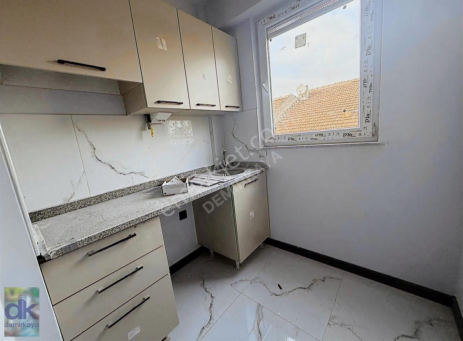 Emek Mahallesi Ziya Gökalp Caddesi Yakını 2+0 Kiralık Daire - Görsel 14