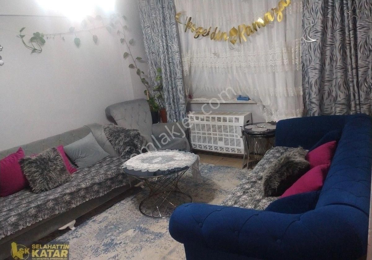 Yıldırım Hacıseyfettin Mah.karadavut Caddesinde 2+1.80m.2.kat.daire