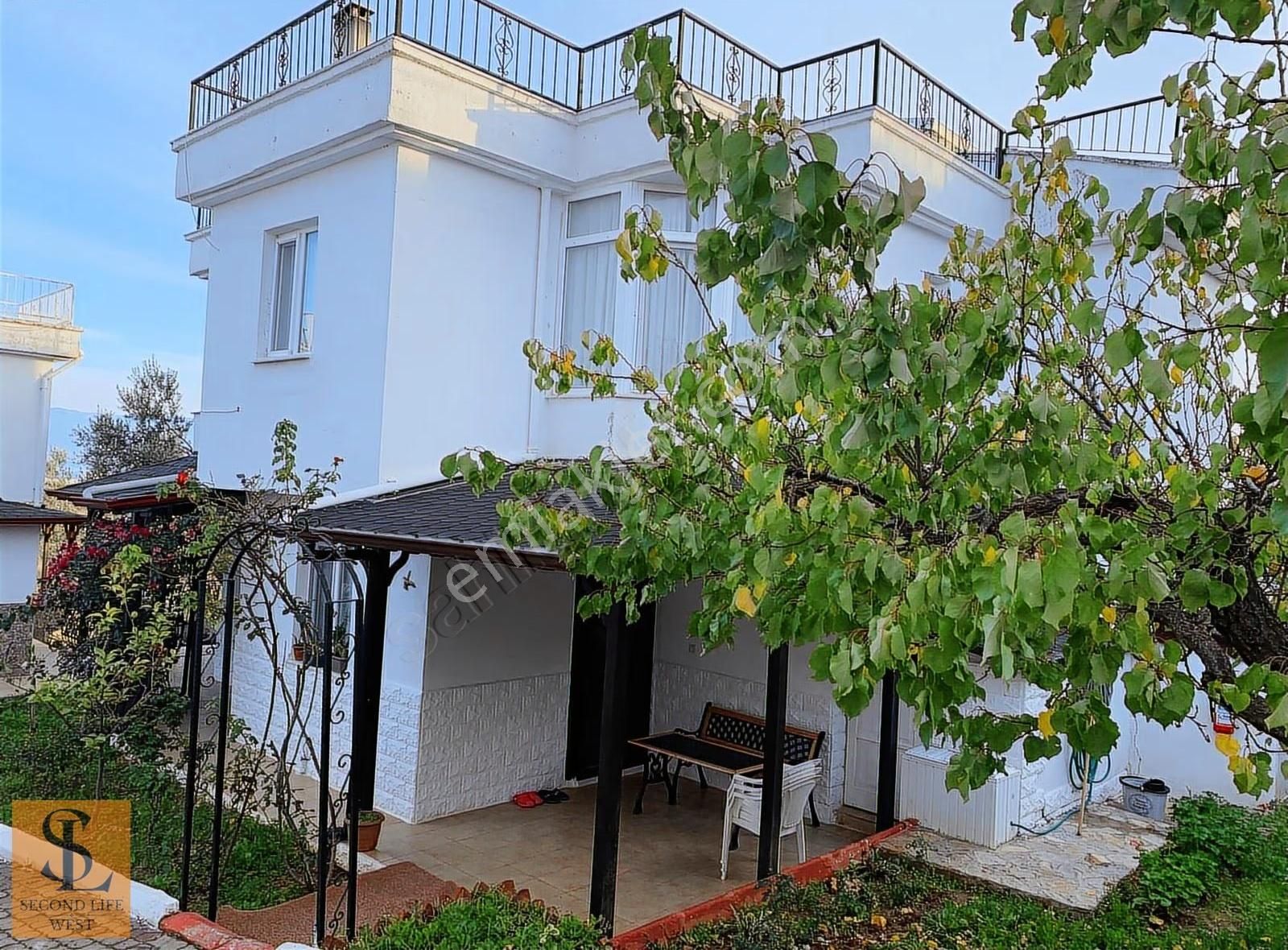 Gömeç-keremköy'de Site İçi Manzaralı Bahçeli 2+1 Satılık Villa - Görsel 9