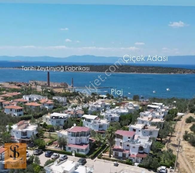 Gömeç-keremköy'de Site İçi Manzaralı Bahçeli 2+1 Satılık Villa