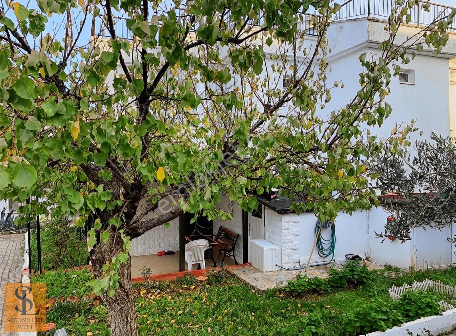 Gömeç-keremköy'de Site İçi Manzaralı Bahçeli 2+1 Satılık Villa - Görsel 23