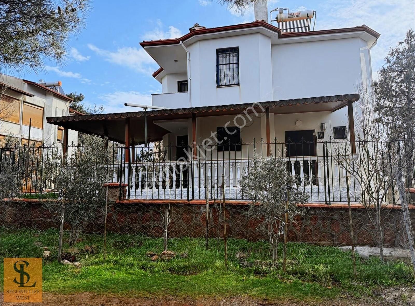 Ayvalık'ta Doğa İle Baş Başa, Orman Manzaralı 3+1 Müstakil Villa