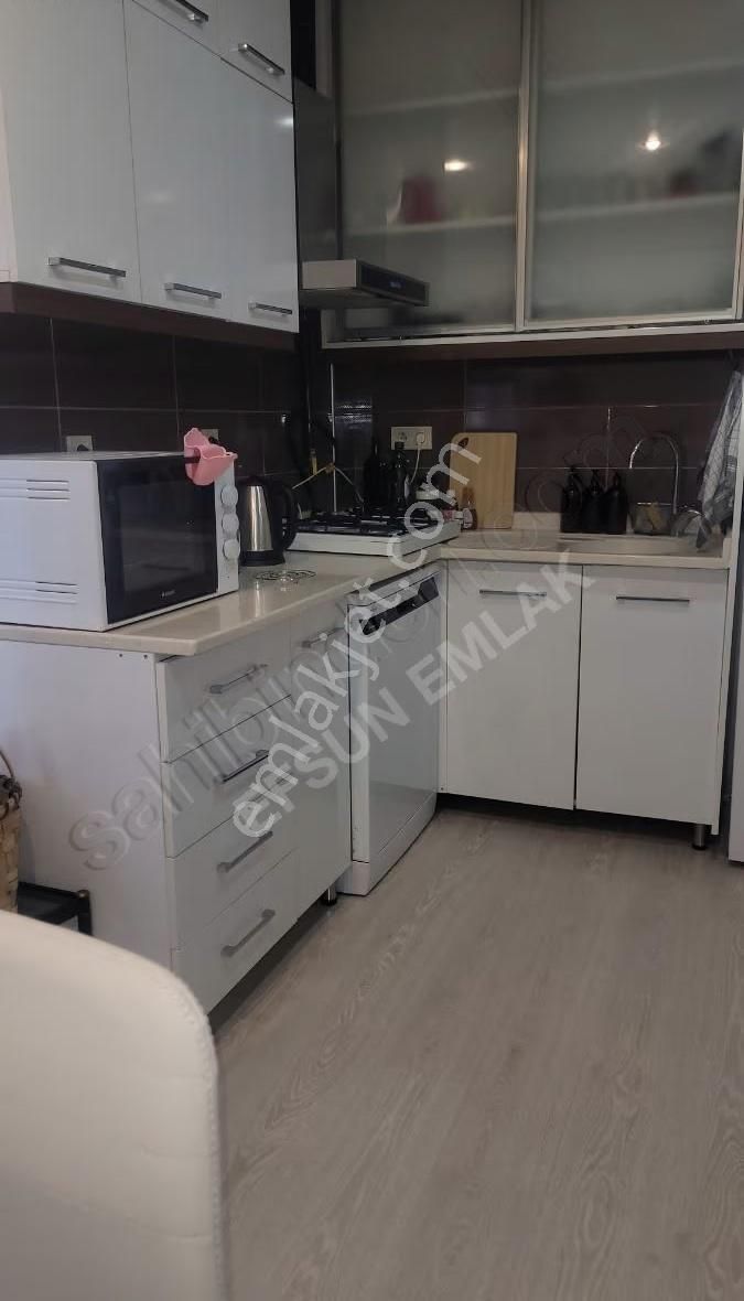 Maltepe'de Lüks Yapılı 3+1 - Görsel 2