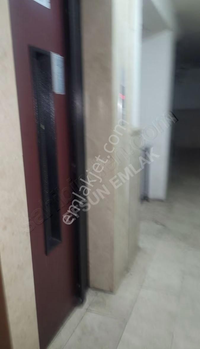 Anıtkabir Yakını Ara Katta Asansörlü Kapalı Garajlı - Görsel 34