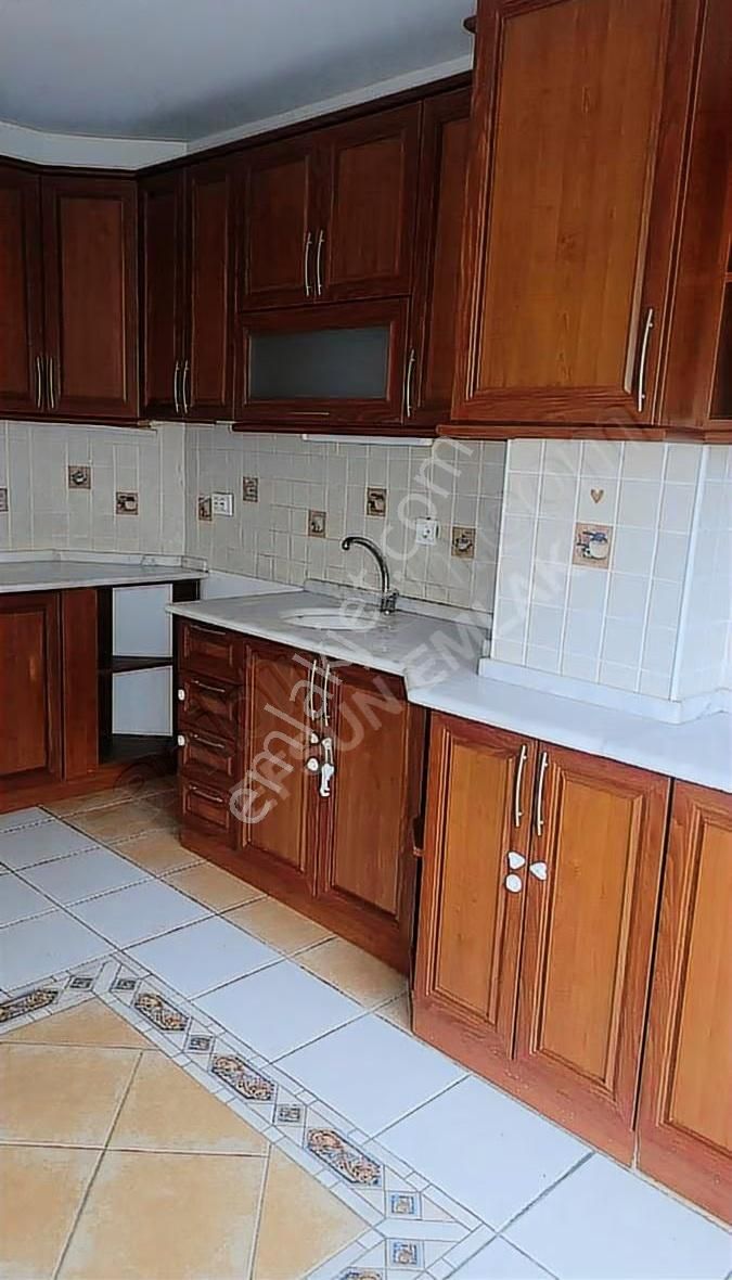 Anıtkabir Yakını Ara Katta Asansörlü Kapalı Garajlı - Görsel 3