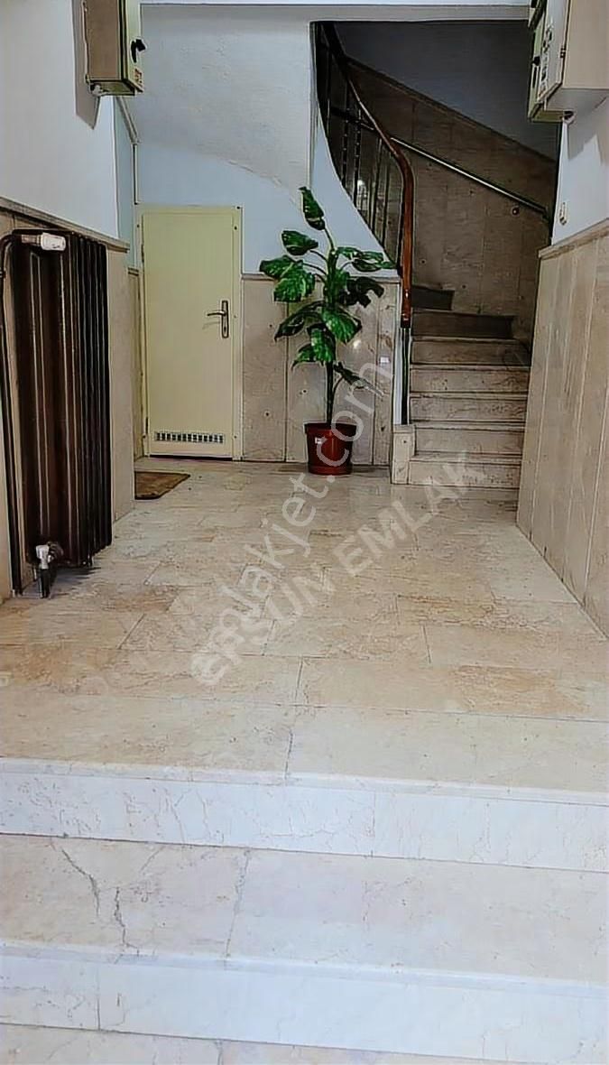 Maltepe'de Ön Cephe Giriş Daire - Görsel 20