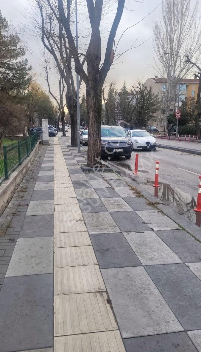 Anıtkabir Yakını Site İçerisinde Ara Katta Kombili - Görsel 27