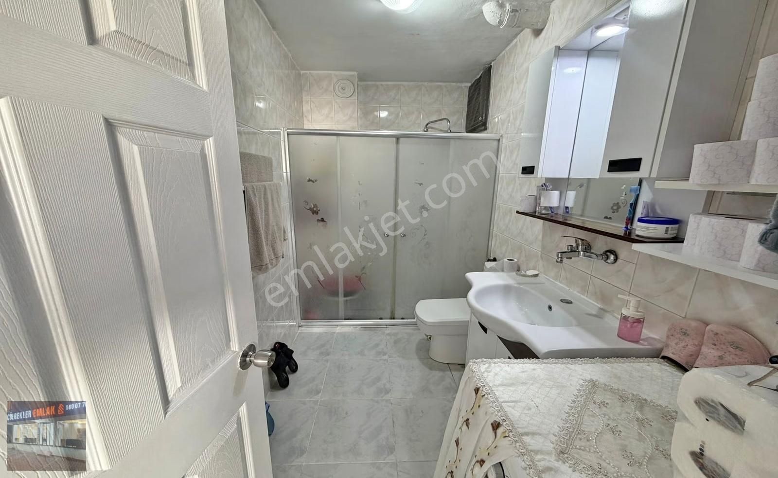 Bademlik Cadde Üzeri Ara Kat'ta Güney Cephe Geniş M2 Lux Yapı'lı - Görsel 27