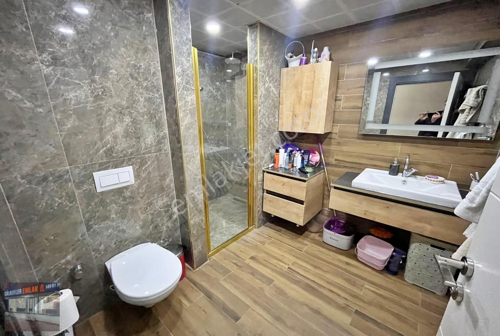 Itri Cadde Üzeri 4+1 Teras Balkon Metro'ya Yürüme Mesafesi Acil! - Görsel 34