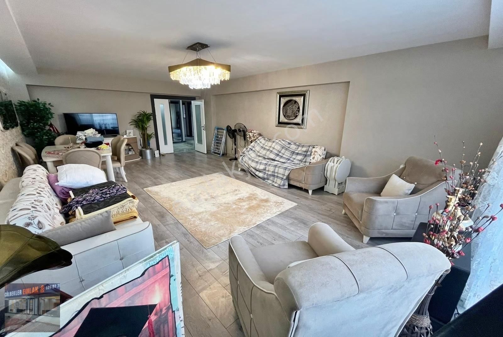 Itri Cadde Üzeri 4+1 Teras Balkon Metro'ya Yürüme Mesafesi Acil! - Görsel 25