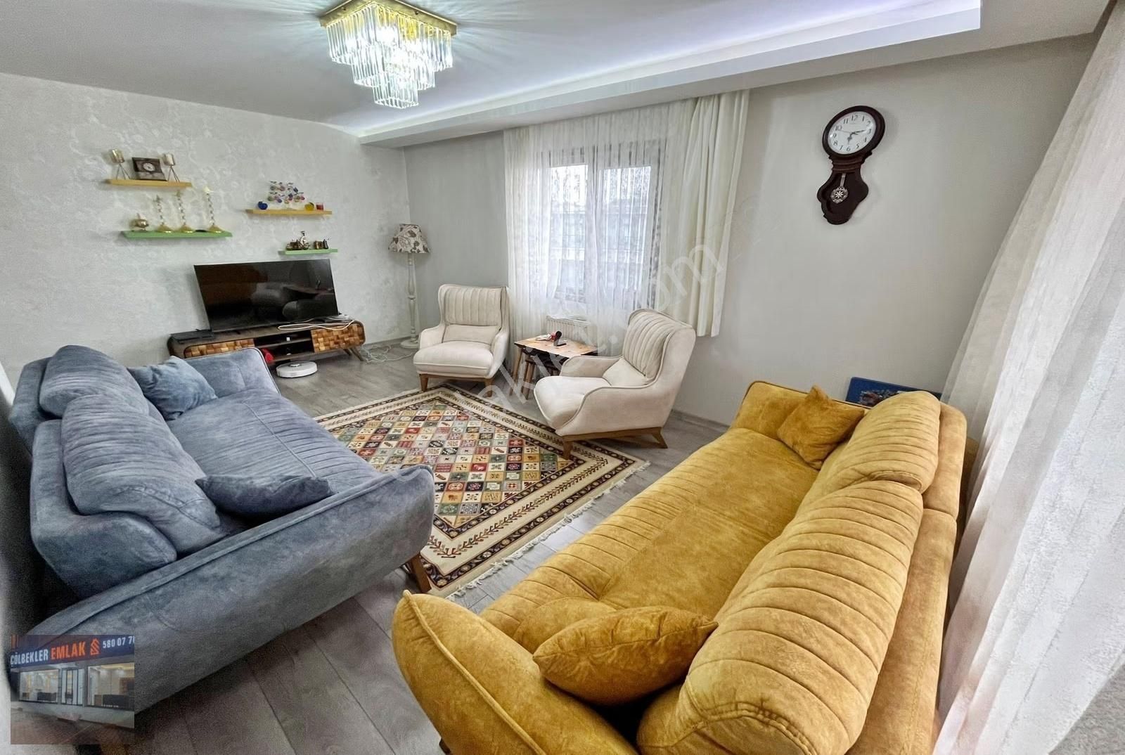 Itri Cadde Üzeri 4+1 Teras Balkon Metro'ya Yürüme Mesafesi Acil! - Görsel 6