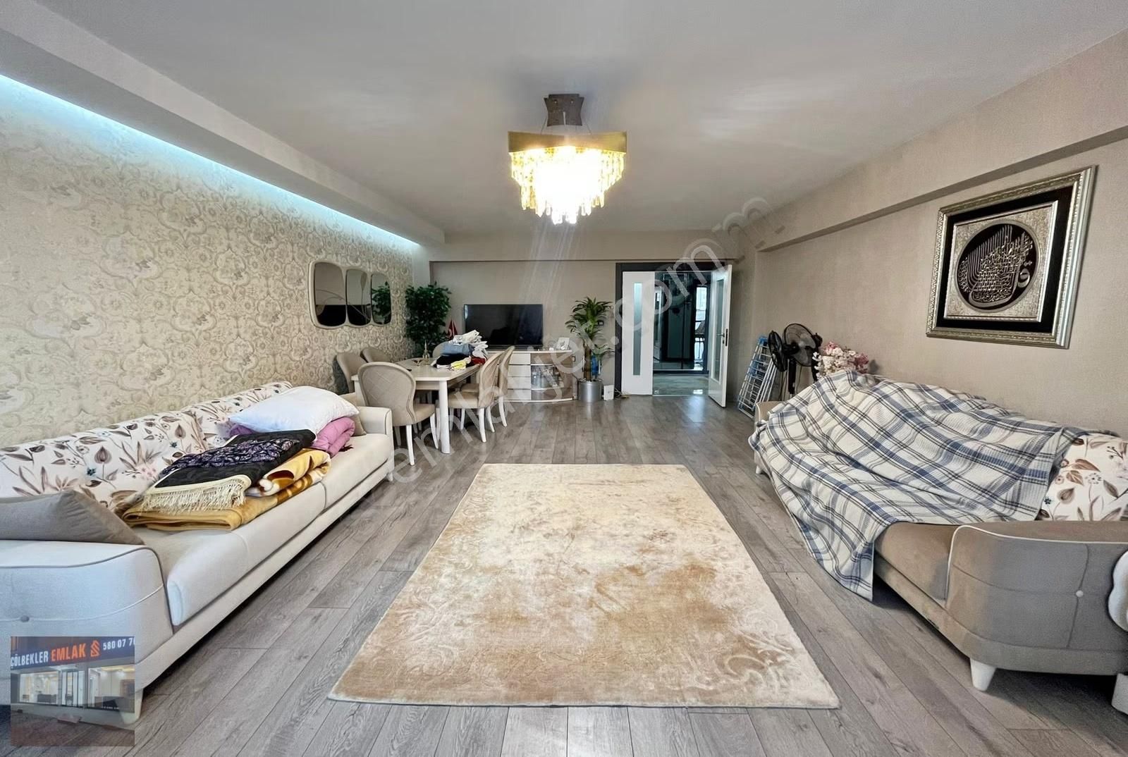 Itri Cadde Üzeri 4+1 Teras Balkon Metro'ya Yürüme Mesafesi Acil! - Görsel 3