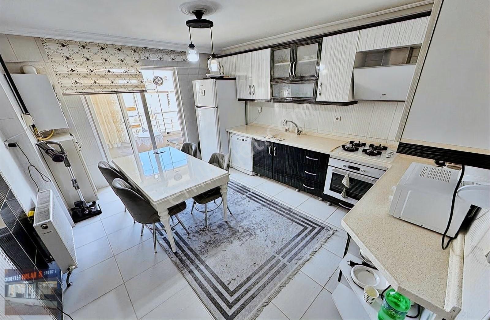 Aktepe Mah.de 3+1 Son Kat'ta Ebeveyn Banyolu Acil Satılık Daire