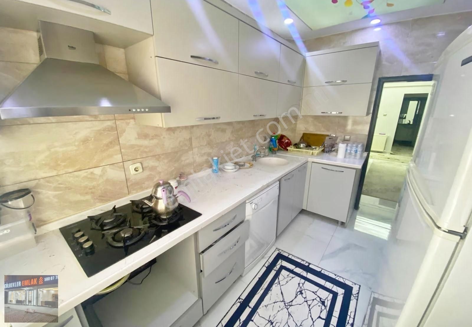 Dutluk Metro Yakını 3+1 Kat Konumunda Lux Yapılı Geniş M2 Acil!! - Görsel 2