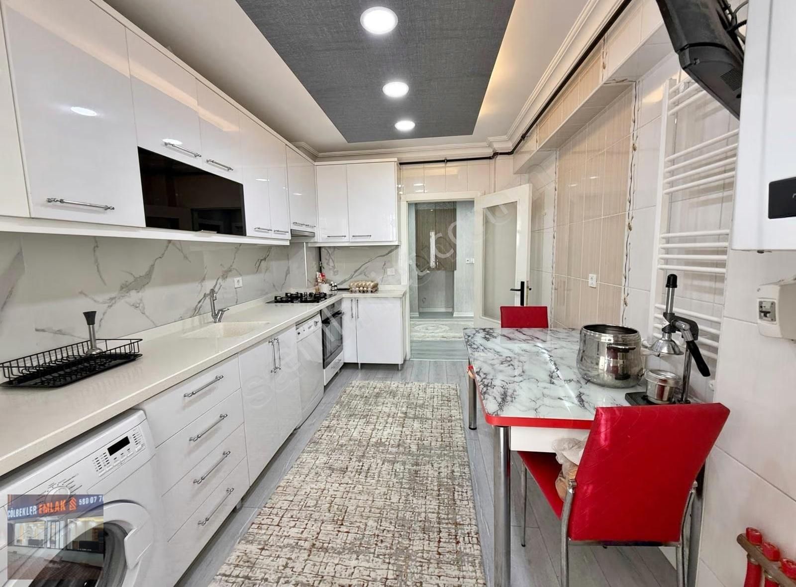 Osmangazi Cadde Yakını Son Kat'ta Ultra Lux 3+1 Geniş M2 Daire!!