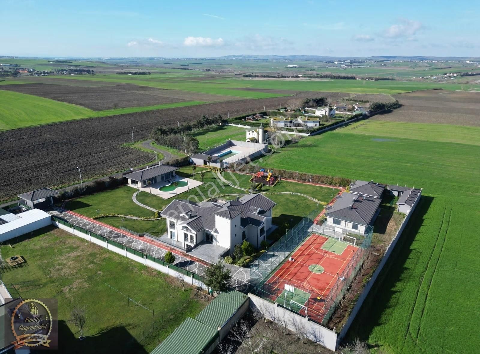 Silivri'de Emsalsiz Ultra Lüks Çiftlik Evi-villa - Görsel 33