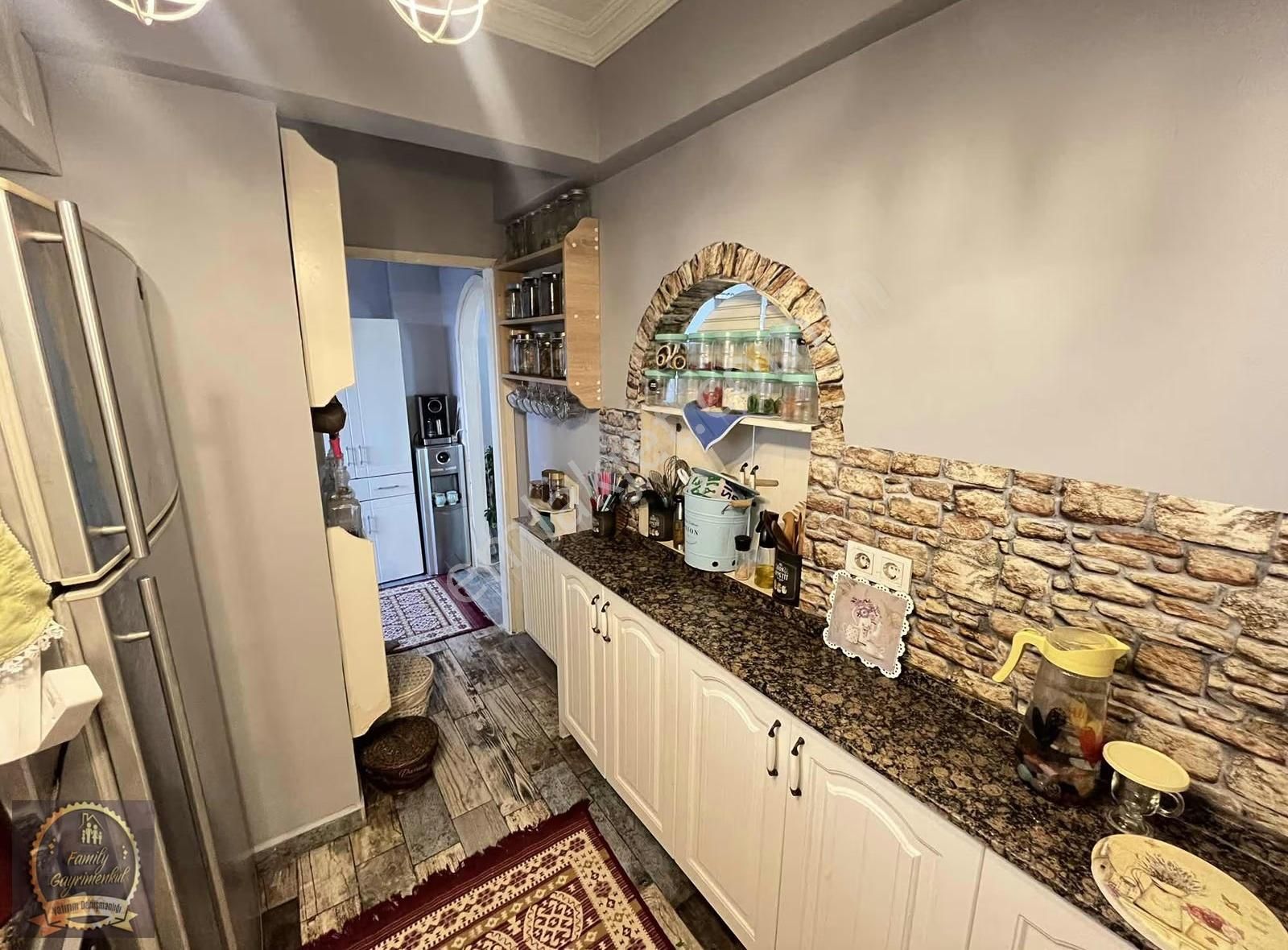 Site İçi Deniz Manzaralı Eşyalı Kiralık Ters Dubleks - Görsel 2