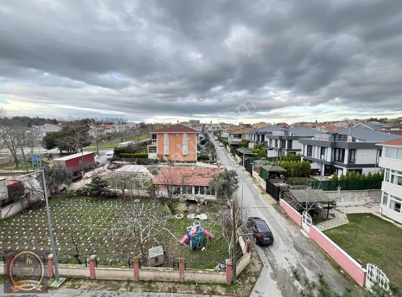 Site İçi Deniz Manzaralı Eşyalı Kiralık Ters Dubleks - Görsel 7