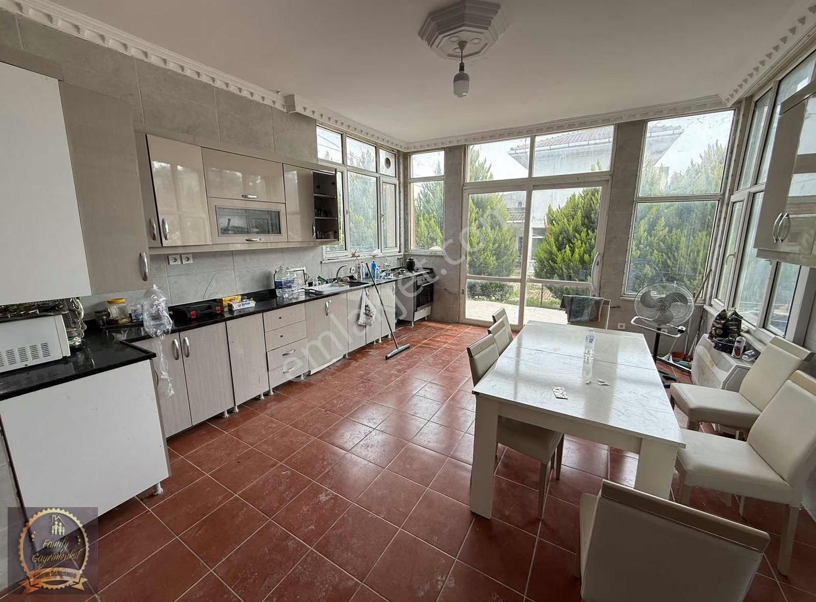 Yenimahalle'de Satılık Çiftlik Evi Ve Yatırımlık Arazi - Görsel 14