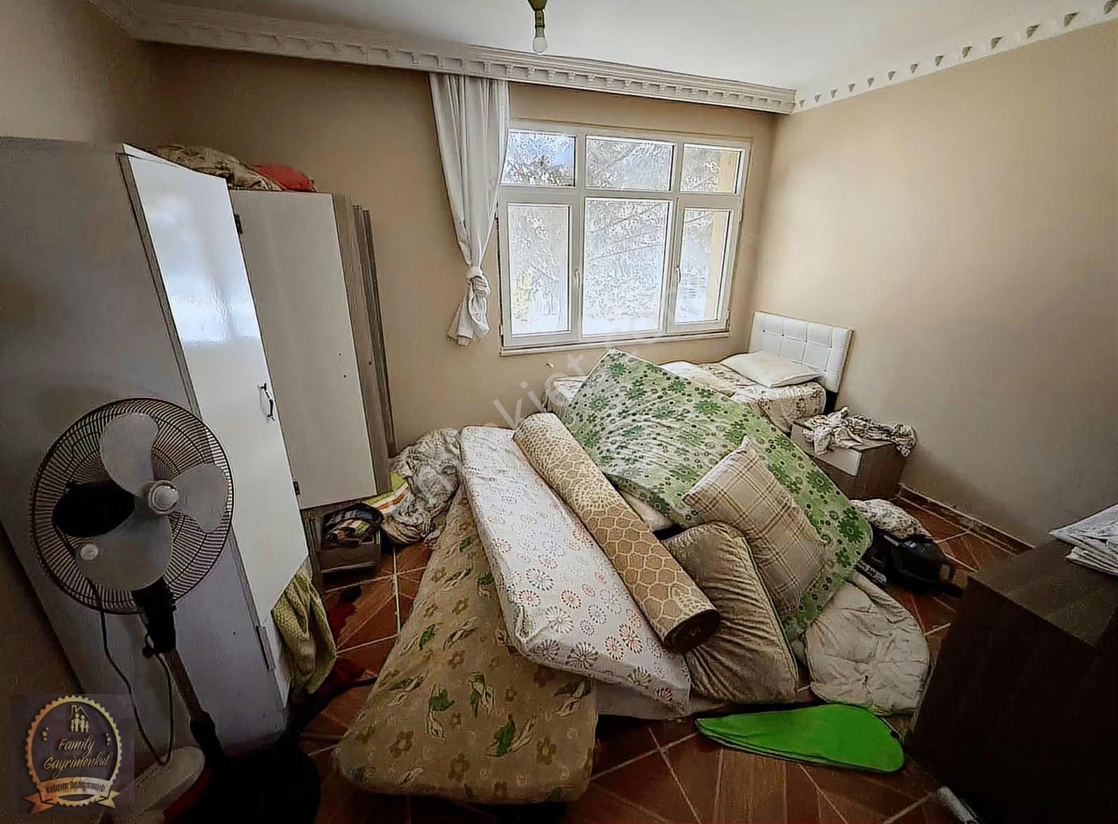 Yenimahalle'de Satılık Çiftlik Evi Ve Yatırımlık Arazi - Görsel 16