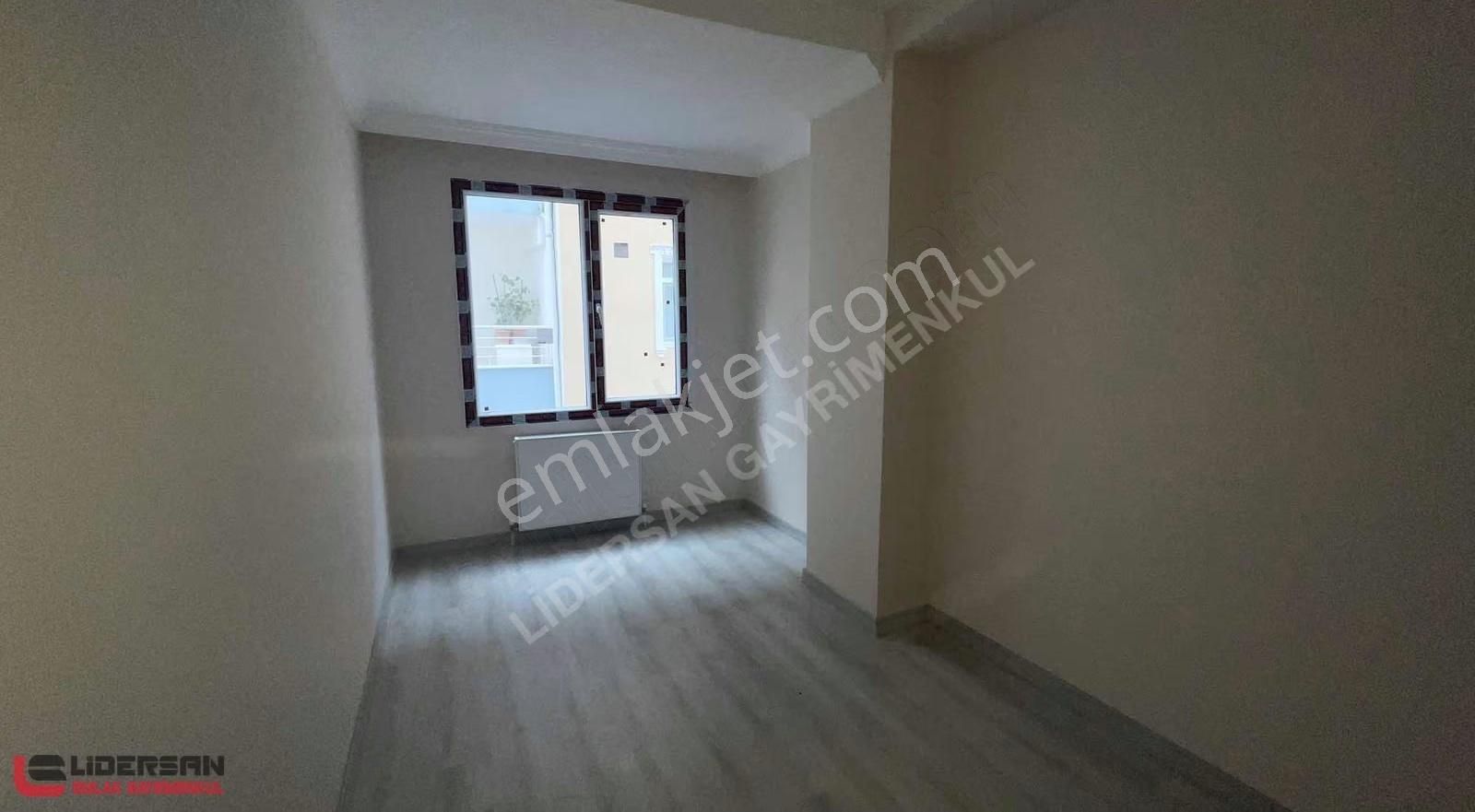 Satılık Merkez'de 2+1 Kullanışlı Daire - Görsel 13