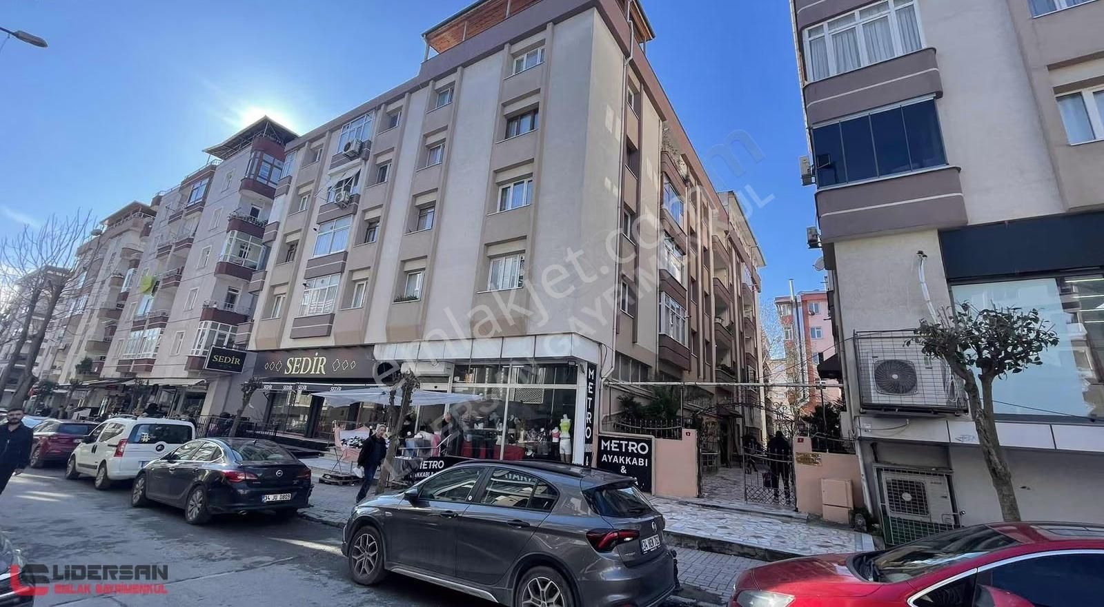 Satılık Avcılar Merkez'de 165 M² Ferah Daire - Görsel 2
