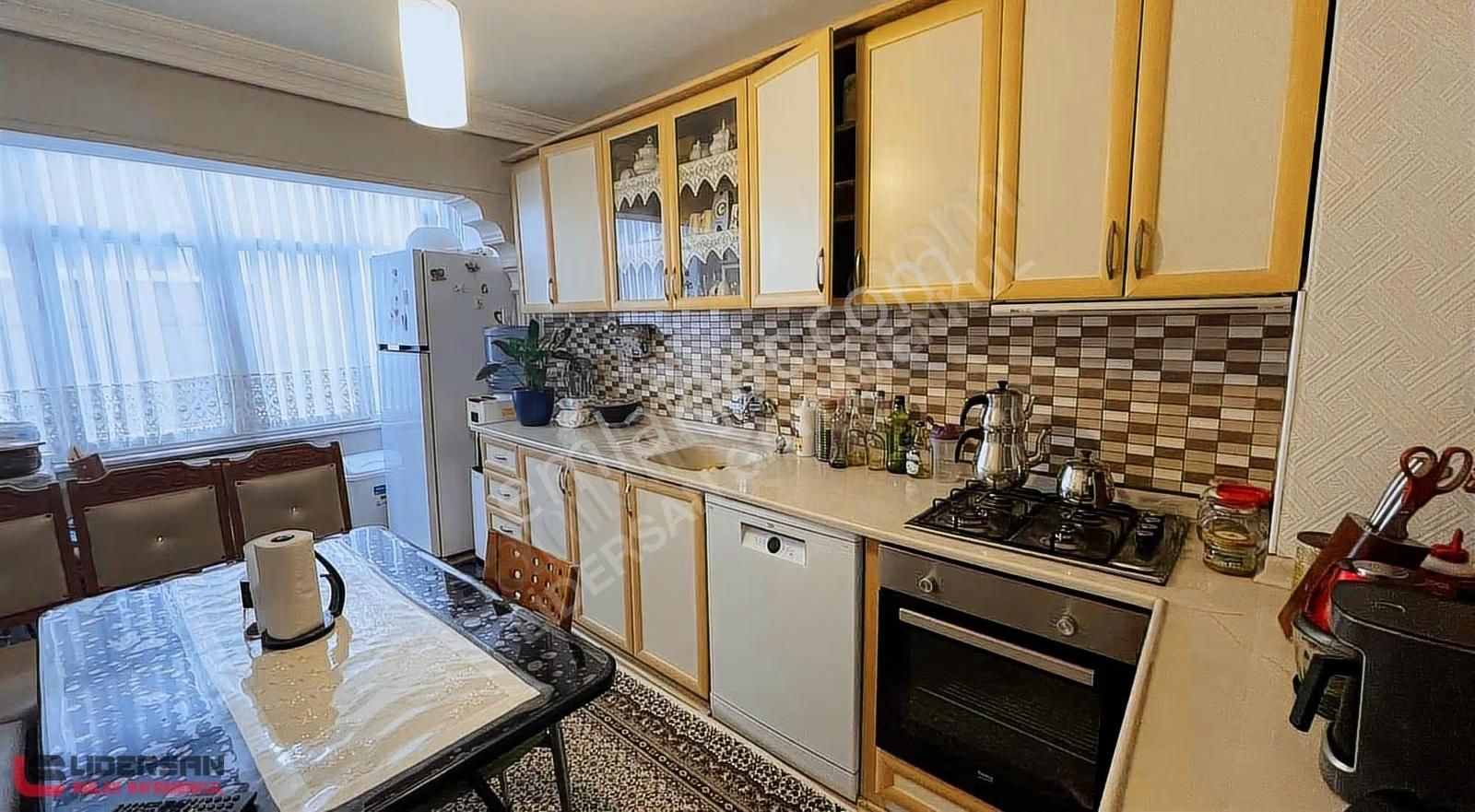 Satılık Avcılar Merkez'de 165 M² Ferah Daire - Görsel 3