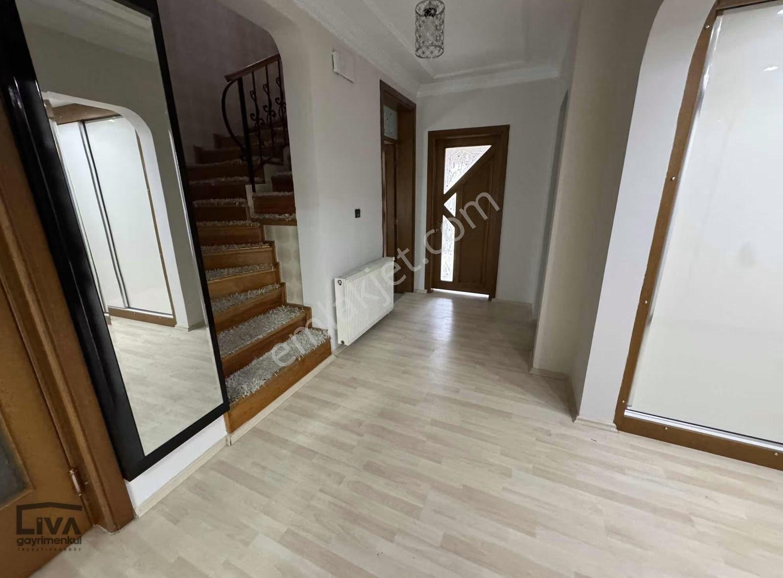 Liva Gayrimenkulden Teras Parka Yürüme Mesafesinde Lüks Villa - Görsel 4
