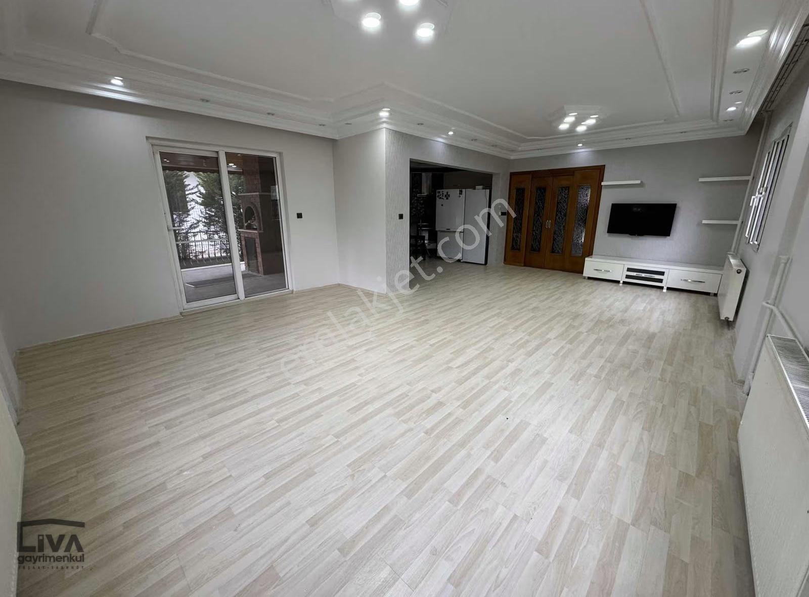 Liva Gayrimenkulden Teras Parka Yürüme Mesafesinde Lüks Villa - Görsel 32
