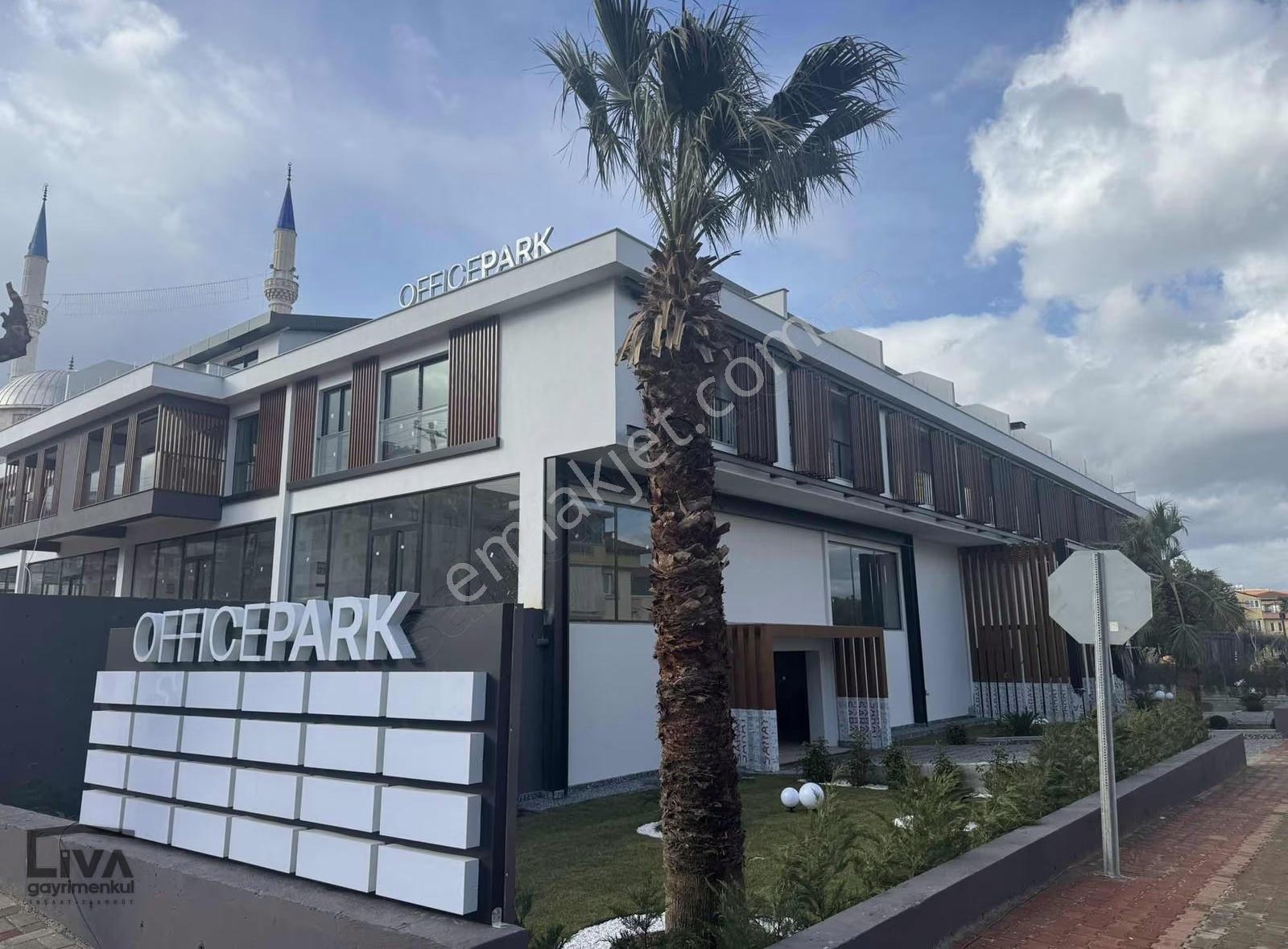 Liva'dan Adliye Yakını Satılık Prestijli Ultra Lüks Fırsat Ofis