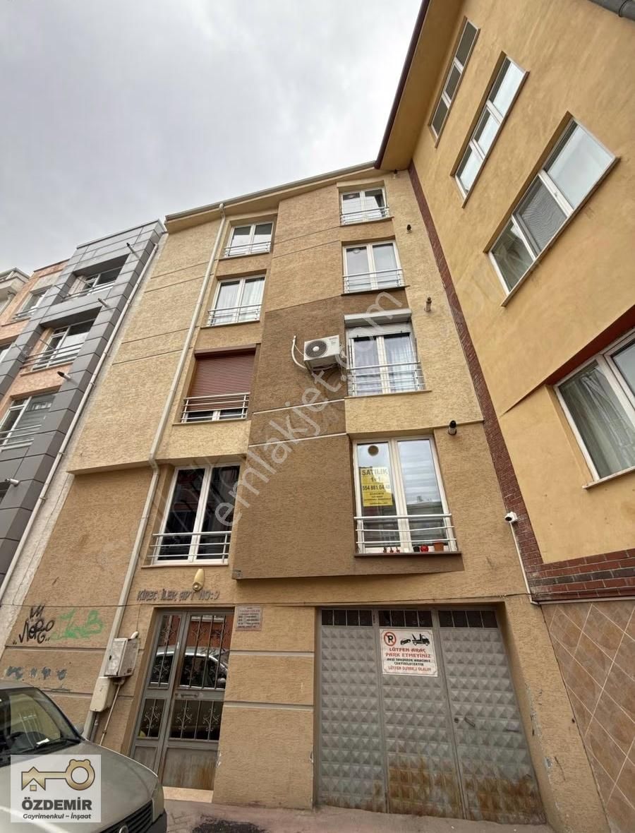 Özdemir'den Bahçelievler Mah.kiracılı Satılık 1+1 Daire - Görsel 13