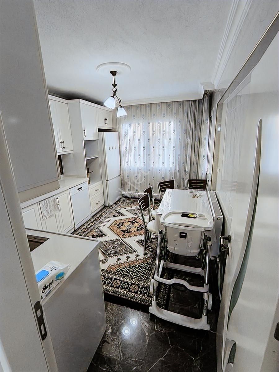 Dostluk Bulvarı Üzerinde Satılık 4 Katlı Bina - Görsel 5