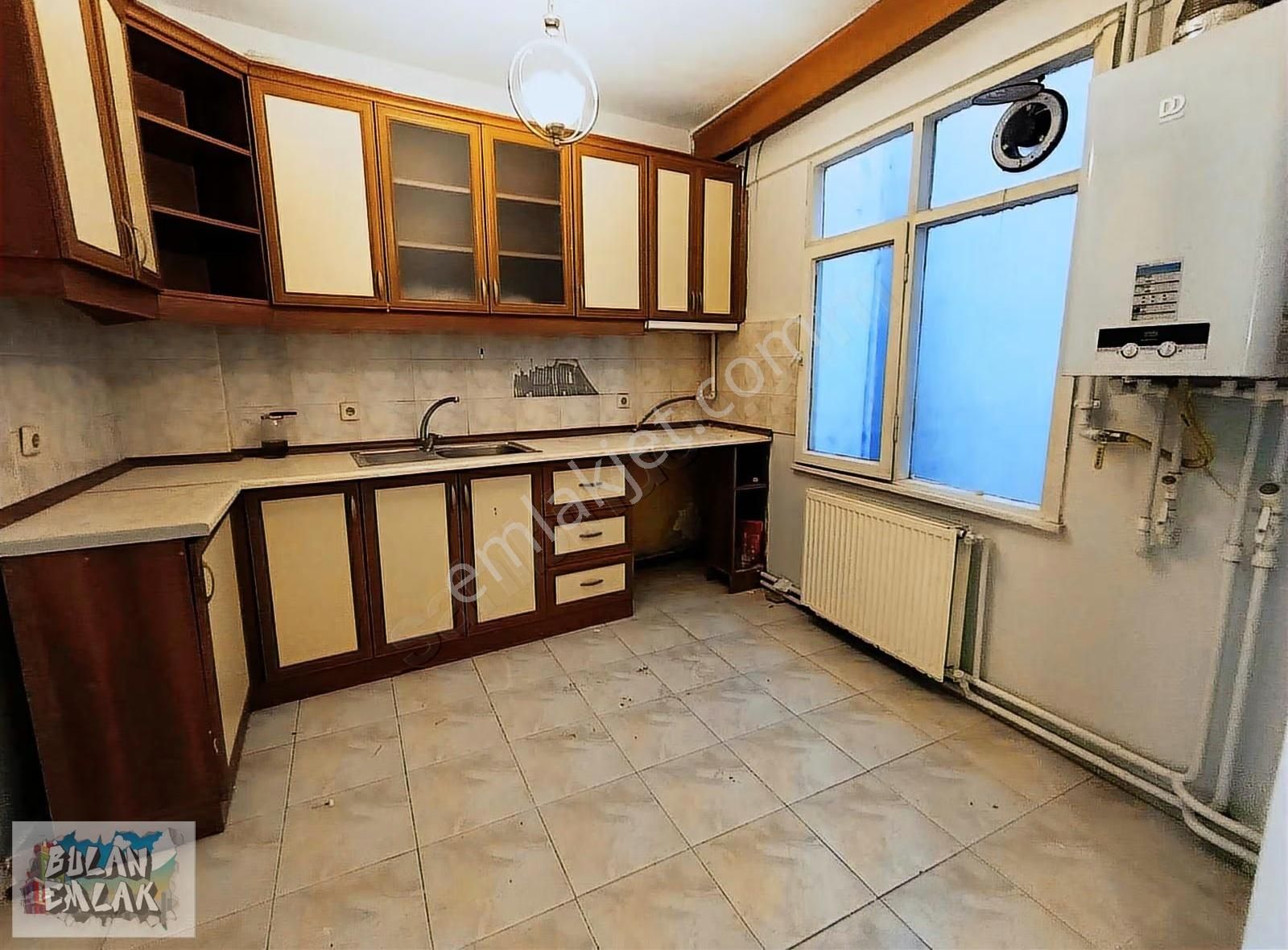 Bulan'dan Ortaköy Merkezde Boğaz Manzaralı Geniş 2+1 Daire - Görsel 14