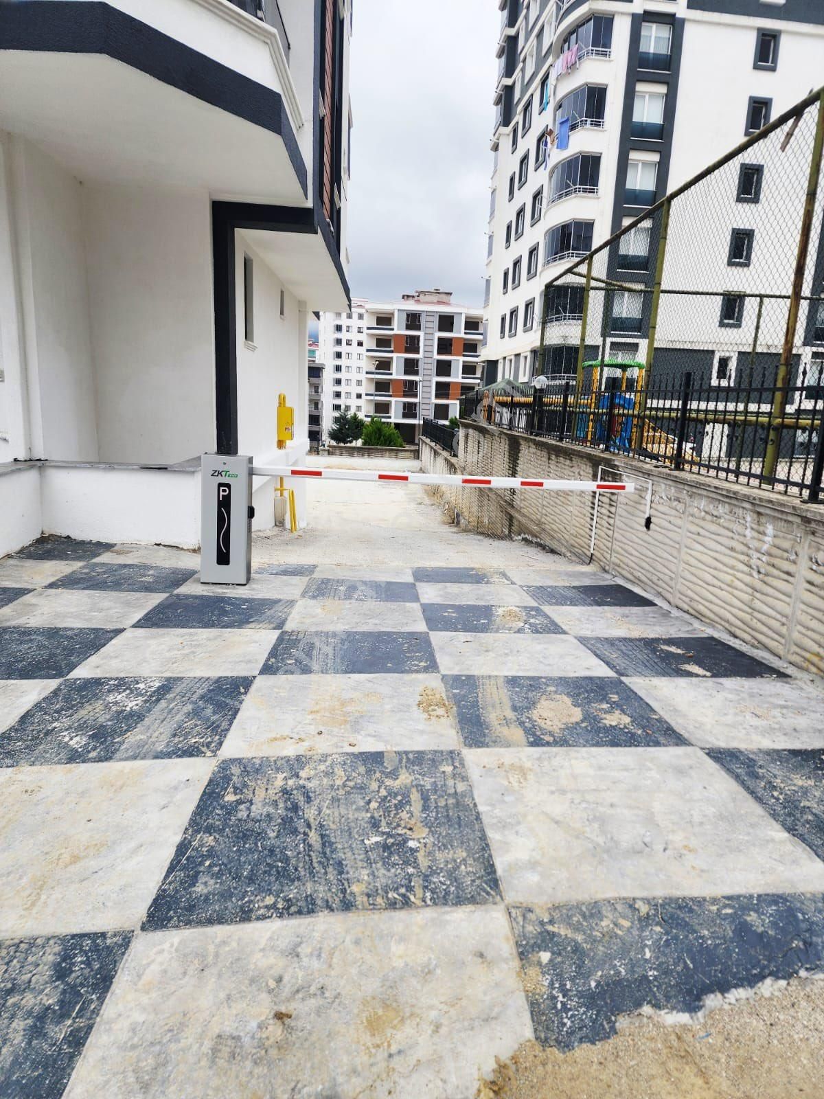 Tepecik’te Sıfır Ara Kat Daire – Çift Balkon, Ebeveyn Banyolu, Otoparklı - Görsel 23