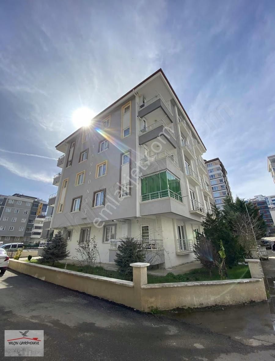 Sahile 5 Dk, Yenimahalle Tramvay'da Eşyalı Satılık Geniş 1+1