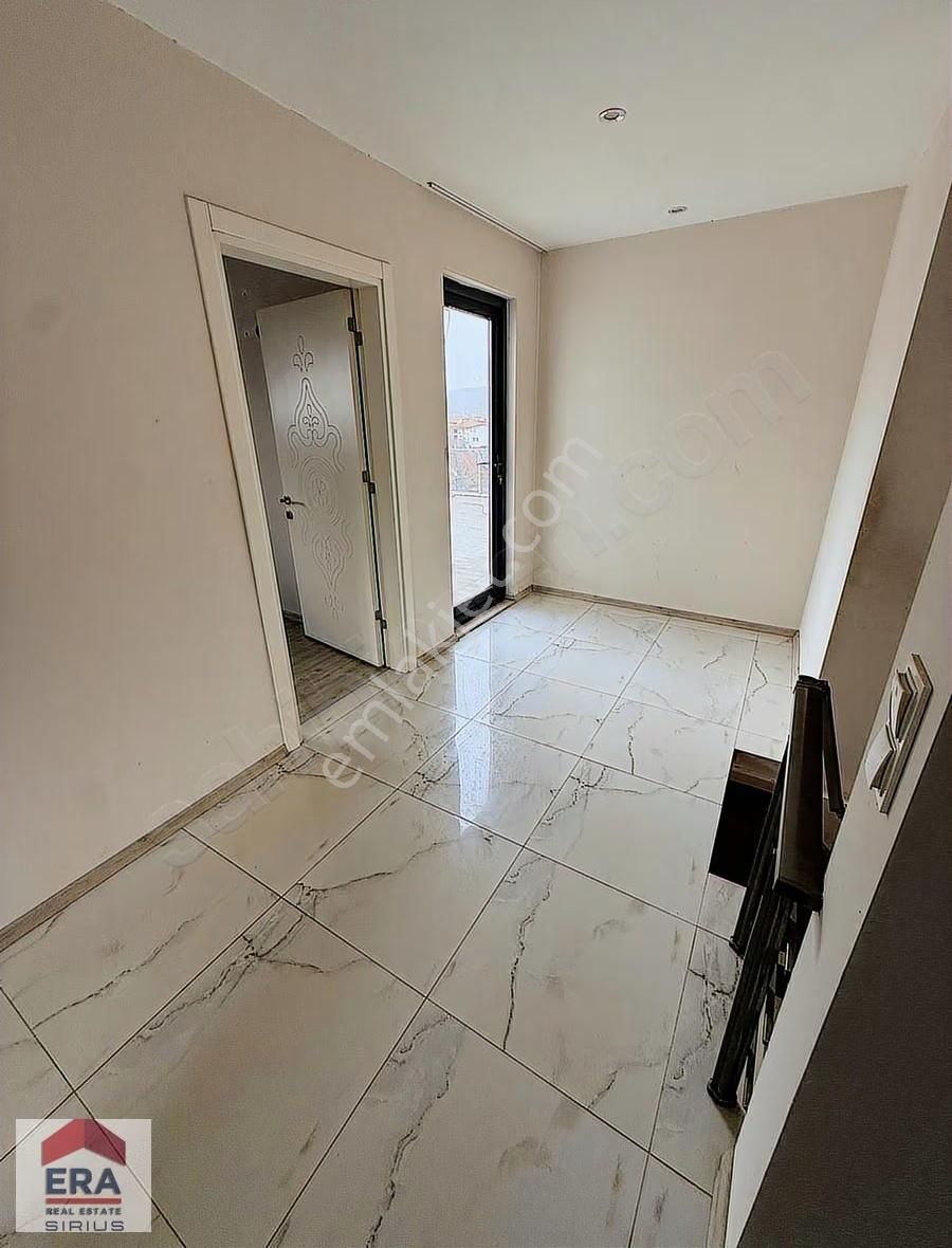 Bağbaşı Mahallesi'nde Manzaralı 245 M² Brüt Köşe Konumlu Daire - Görsel 3