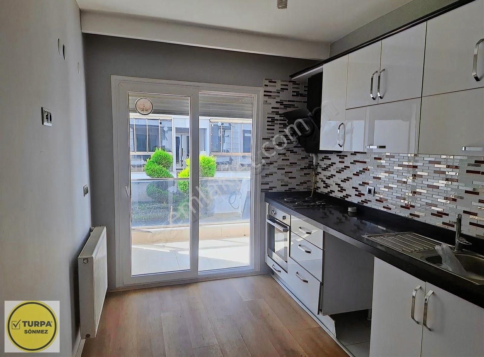 Gölcükler Mah. Harika Bir Sitede Kiralık Geniş Daire - Görsel 18