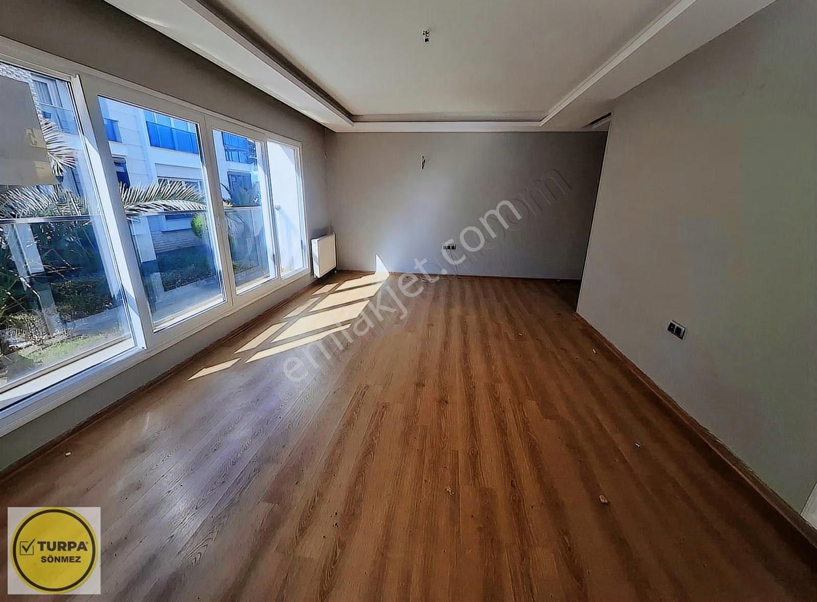 Gölcükler Mah. Harika Bir Sitede Kiralık Geniş Daire - Görsel 28