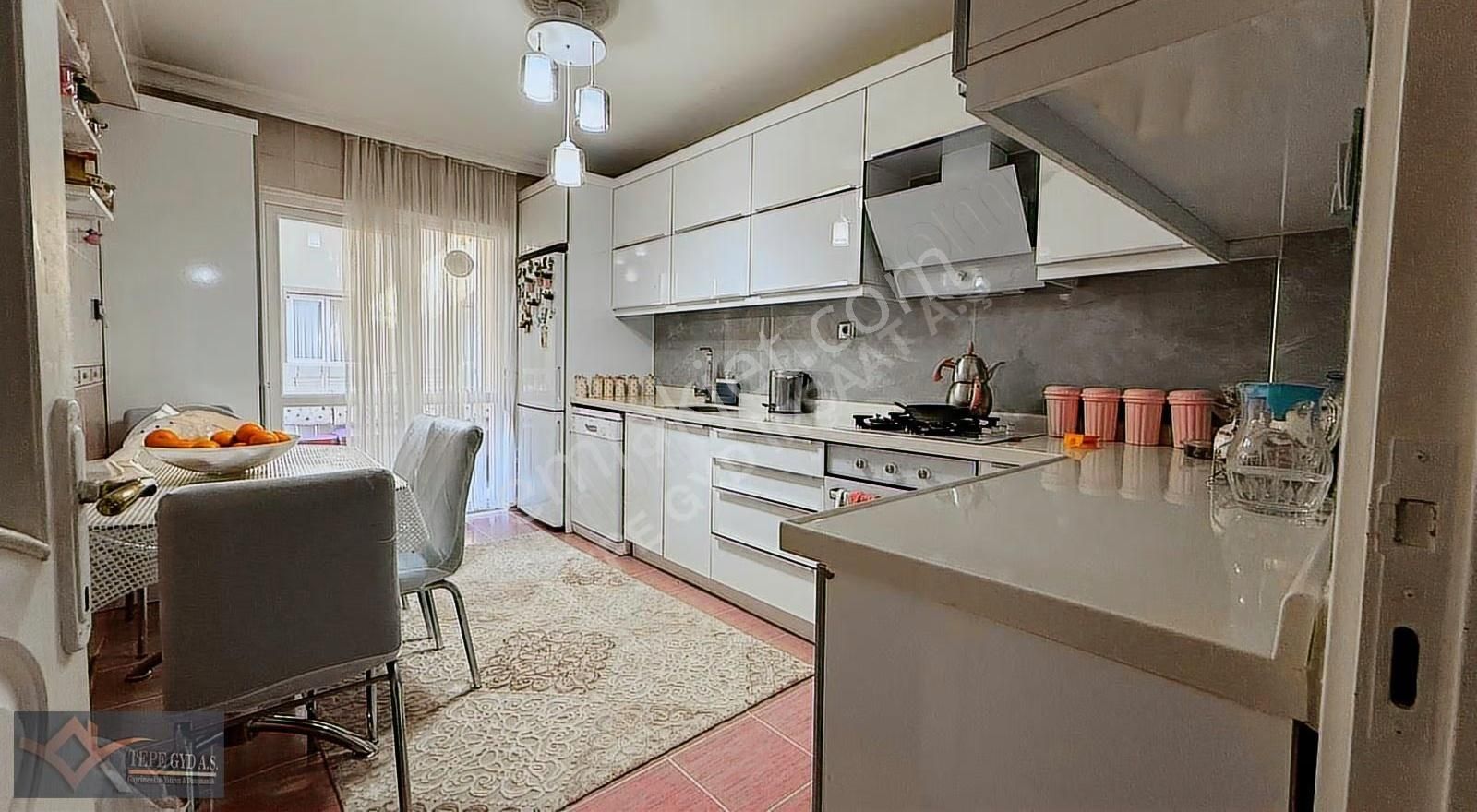 Kanuni'de Kök Tapulu 150m² 3+1 Daire Merkezi Konum Krediye Uygun