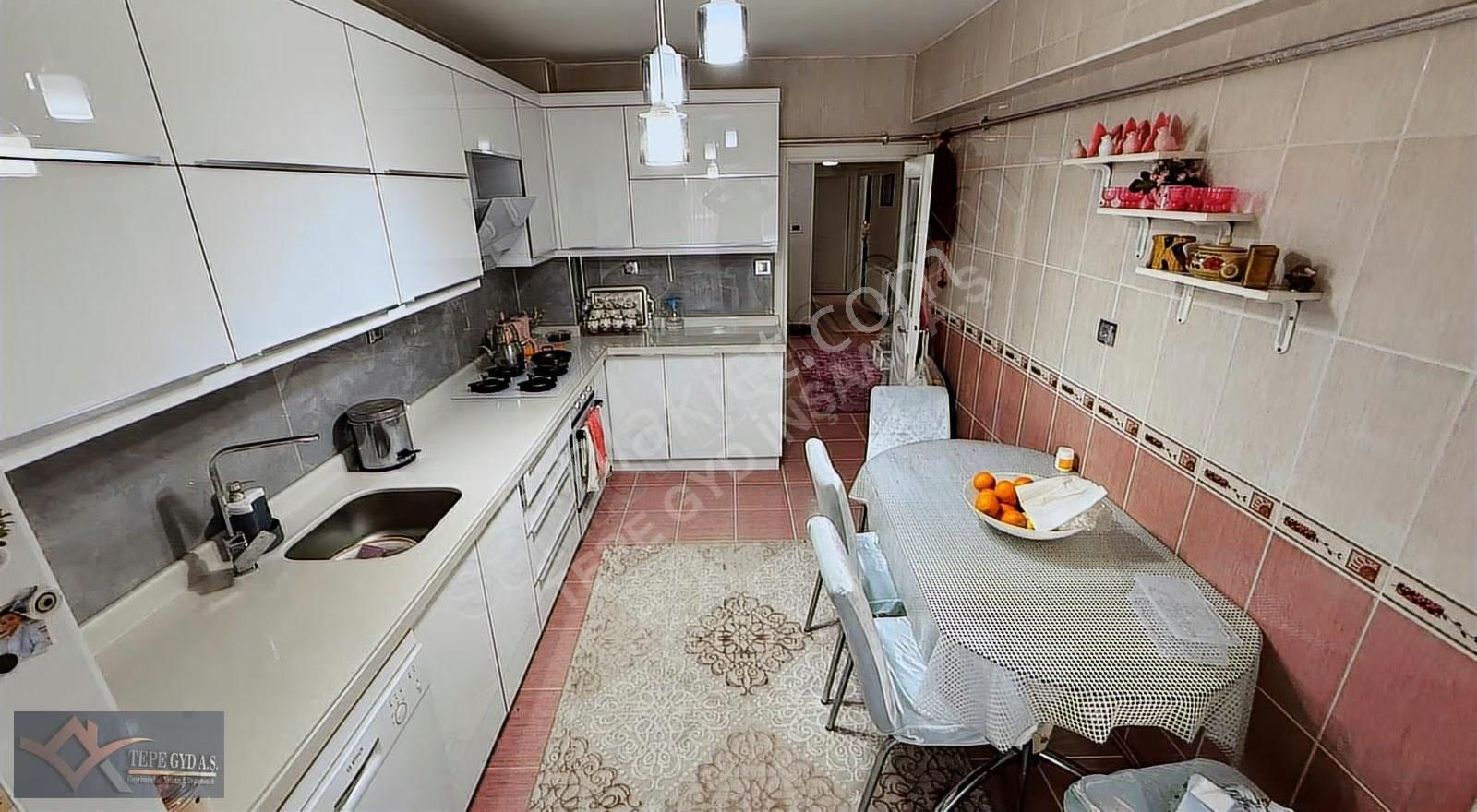 Kanuni'de Kök Tapulu 150m² 3+1 Daire Merkezi Konum Krediye Uygun - Görsel 17