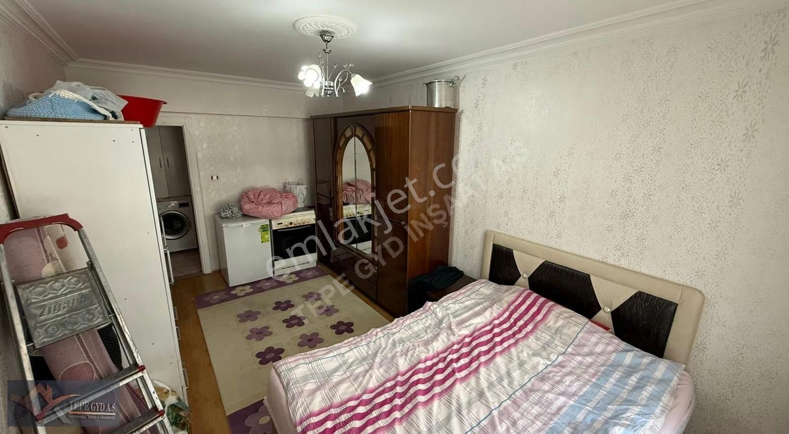 Kanuni'de Kök Tapulu 150m² 3+1 Daire Merkezi Konum Krediye Uygun - Görsel 8