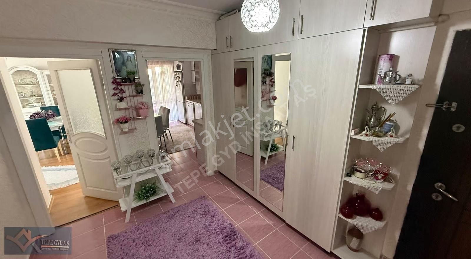 Kanuni'de Kök Tapulu 150m² 3+1 Daire Merkezi Konum Krediye Uygun - Görsel 2